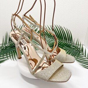Badgley Mischka Ebiza Glitter Cross Strap Sandal Size 6 Silver Squared Open Toe